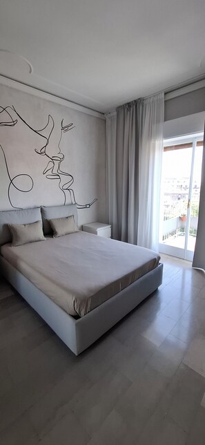 Family Condo, Sea View | Blackout curtains, soundproofing, iron/ironing board, free WiFi - Damablu (Catania)