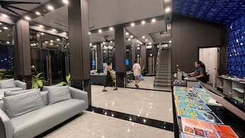 Quầy tiếp tân