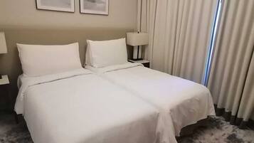 2 quartos, ferros/tábuas de passar roupa, Wi-Fi, roupa de cama