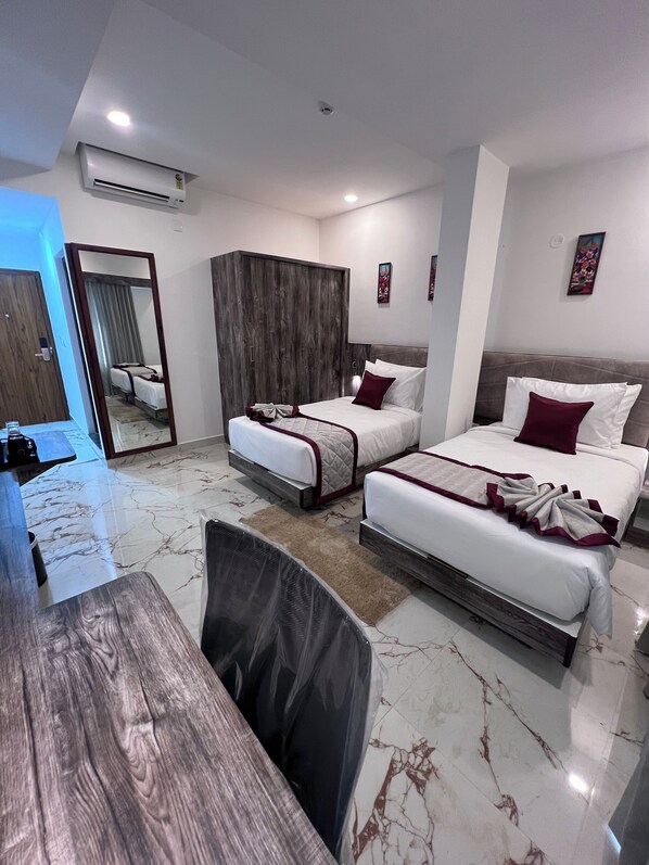 In-room safe, iron/ironing board, free WiFi - Decan County (Bengaluru)