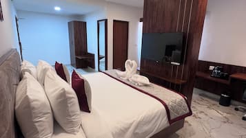 In-room safe, iron/ironing board, free WiFi