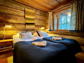 Standard Cottage, Multiple Beds | Bed sheets
