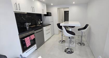 A 30 minutes de Disneyland Paris, logement en rez de jardin (propriété fermée).