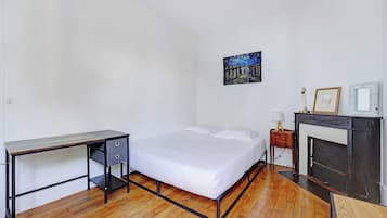 Apartment | 1 Schlafzimmer, laptopgeeigneter Arbeitsplatz, Bügeleisen/Bügelbrett