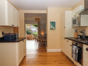 洗碗機、鍋具/餐盤/廚房用品