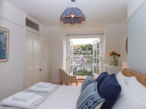 3 Schlafzimmer, individuell dekoriert, individuell eingerichtet