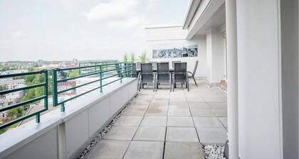 Penthouse über Essen. Messe Essen/Duesseldorf