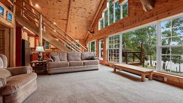 Smart TV, fireplace, table tennis, computer monitors