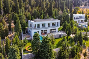 House | 4 bedrooms - Lake Whisper Villa Pool Amazing Views (Shkodër)