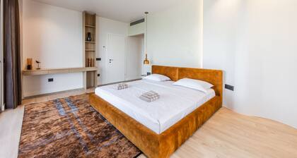 Lake Whisper Villa in Shkoder