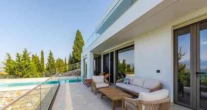 Lake Whisper Villa in Shkoder