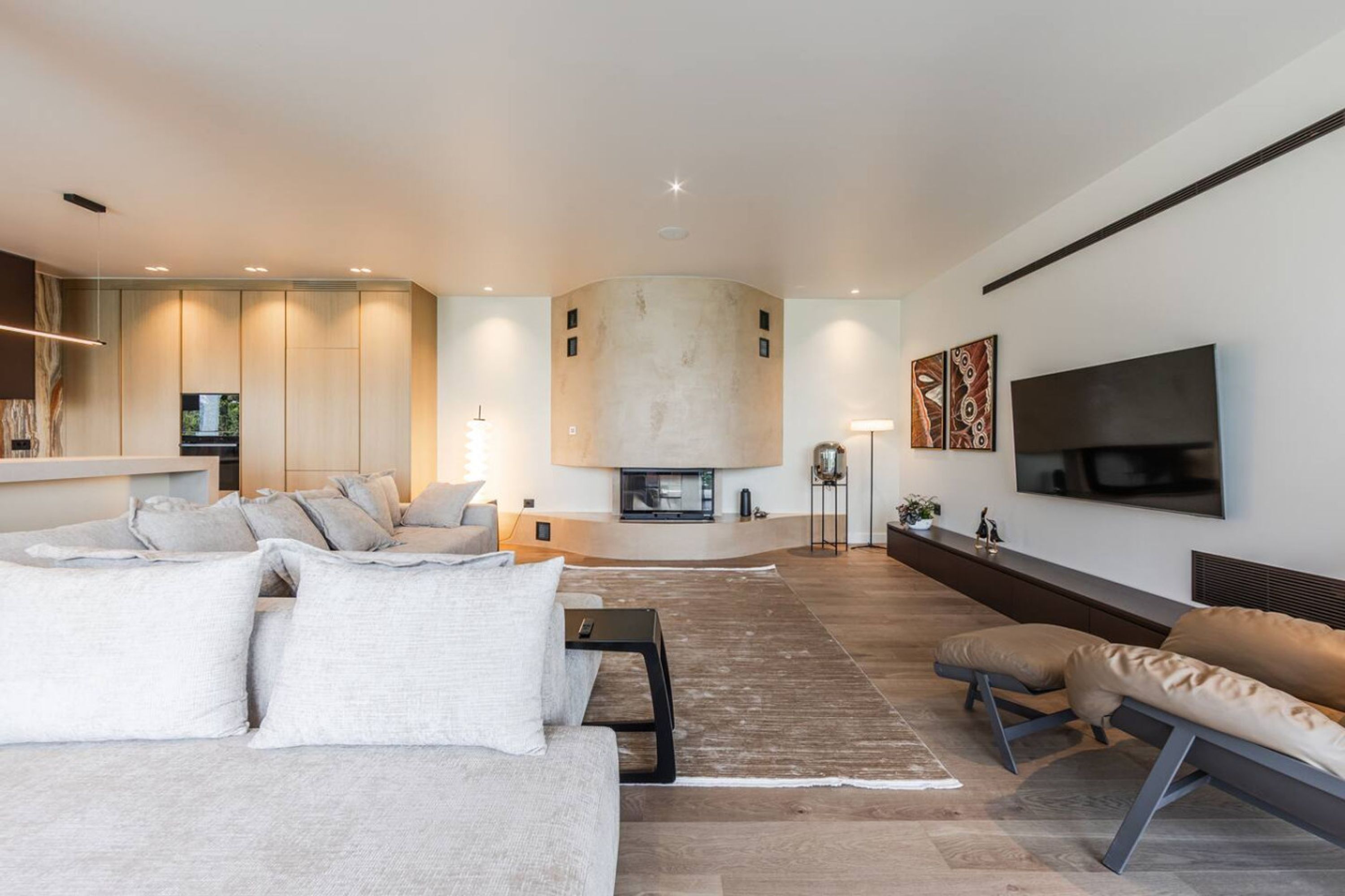 4 bedrooms
