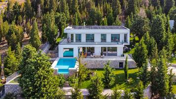 House, Smoking | 4 bedrooms