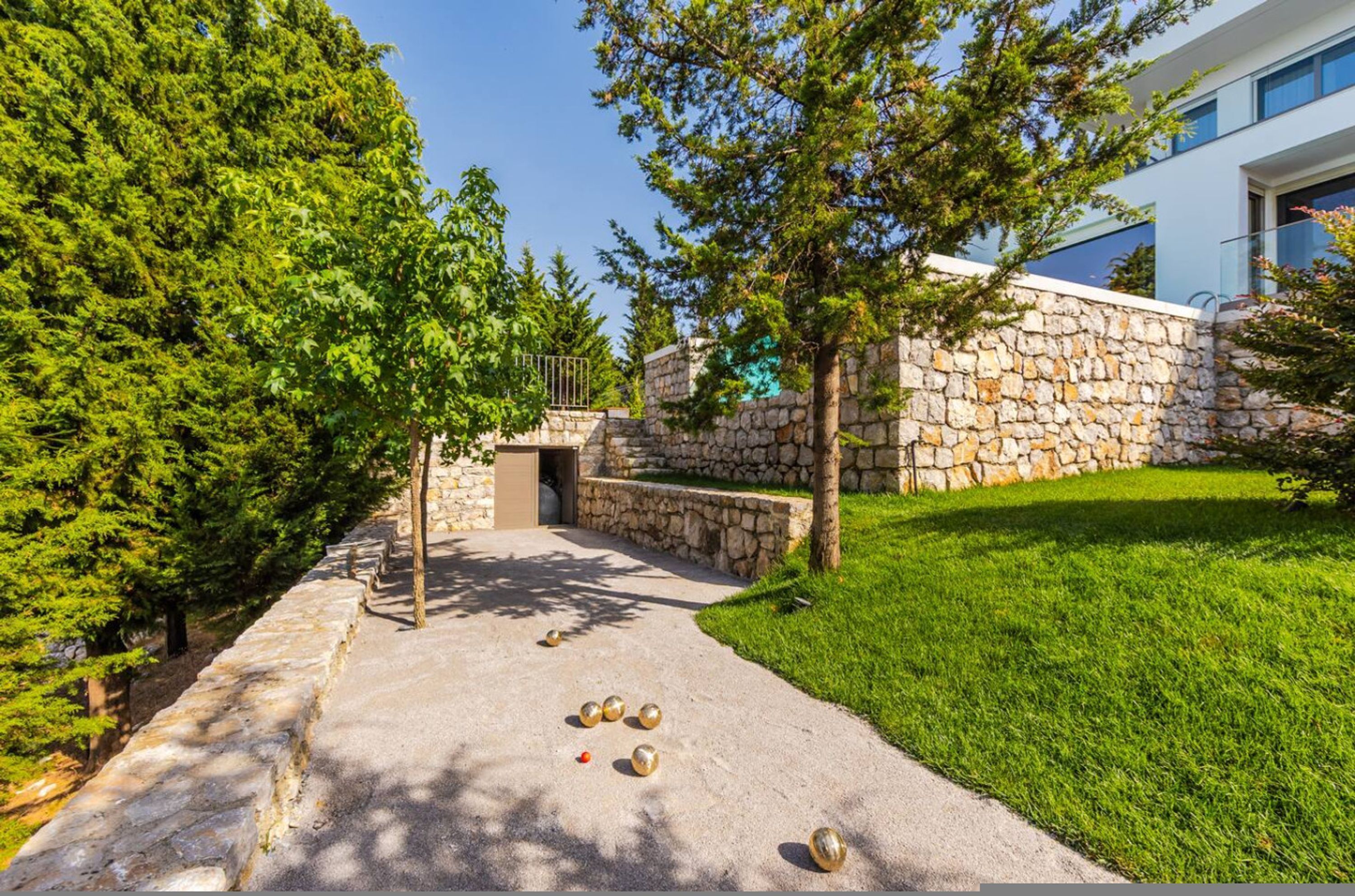 House, Smoking | 4 bedrooms