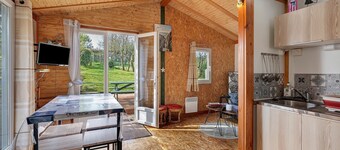 Chalet 'Sein Dans Parc Résidentiel' avec Terrasse Privée et Jardin Privé