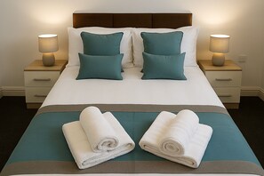 2 chambres, fer et planche à repasser, Wi-Fi gratuit, draps fournis