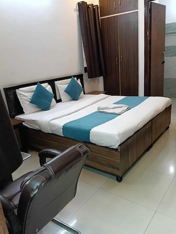 Deluxe Double Room | Free WiFi