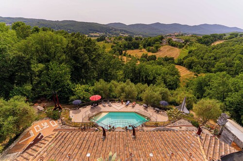 Flight Country Resort