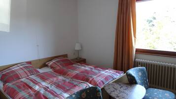 1 bedroom, WiFi, bed sheets