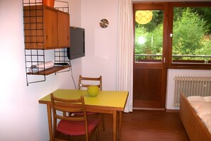 1 غرفة نوم وواي فاي وملاءات أسرّة