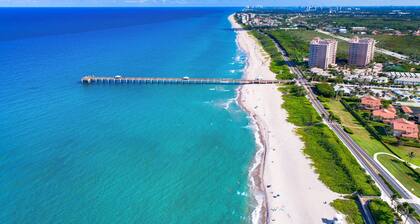 Luxury Sleeps 12 Kings Pool 2 Hot Tubs