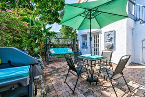 House | Exterior - 1926 Mediterranean Home With Heated Pool Sleeps 12 (West Palm Beach)