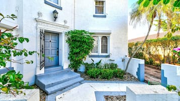 Rumah | 4 kamar tidur