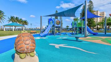 Rumah | 4 kamar tidur