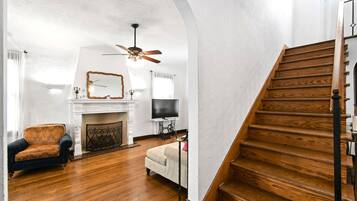 Rumah | 4 kamar tidur