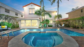 Rumah | 4 kamar tidur