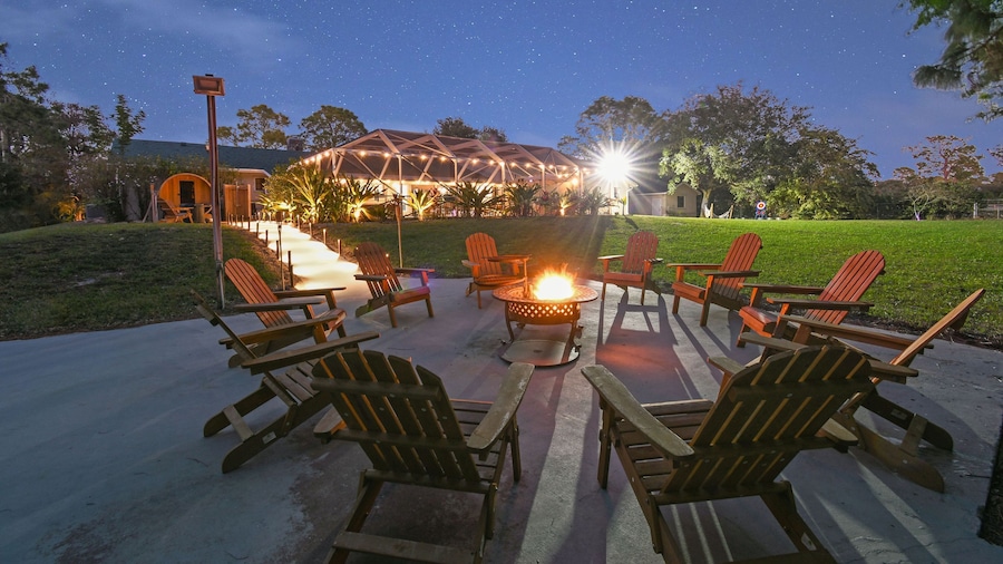 Whats So Addictive About This Green House?