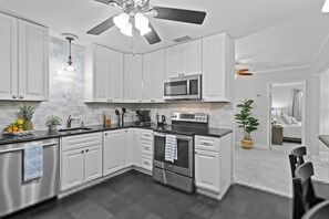 House | Private kitchen - 4br Private Guest Suite Pool PGA Beaches (Palm Beach Gardens)