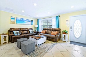 House - NEW Home w Guest Suite Pool Near PGA Beach (Palm Beach Gardens)