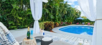 NEW Home w Guest Suite Pool Near PGA Beach