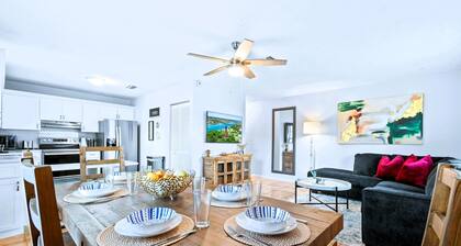 Luxury Sleeps 12 Kings Pool 2 Hot Tubs