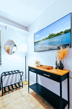 House | 4 bedrooms - Luxury Sleeps 12 Kings Pool 2 Hot Tubs (Palm Beach Gardens)