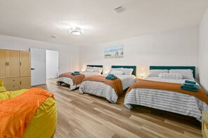 House | 5 bedrooms - What s So Addictive About This Green House (West Palm Beach)