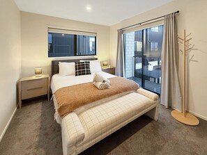 4 dormitorios, tabla de planchar con plancha, wifi y ropa de cama