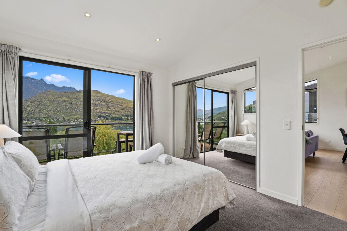 4 bedrooms, iron/ironing board, free WiFi, bed sheets