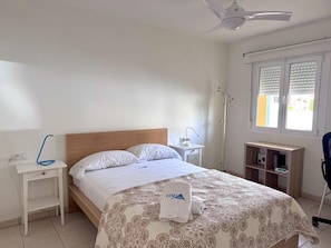 2 bedrooms, bed sheets