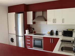 Fridge, microwave, oven, toaster - Cozy family apartment with terrace and pool in El Verger (Vergel)