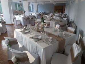 Banquet hall