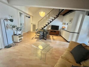 TV