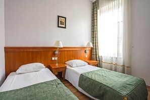Standard-Doppel- oder -Zweibettzimmer