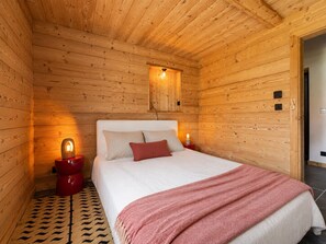 5 chambres, lit de bébé portatif, accès au Wi-Fi (inclus)