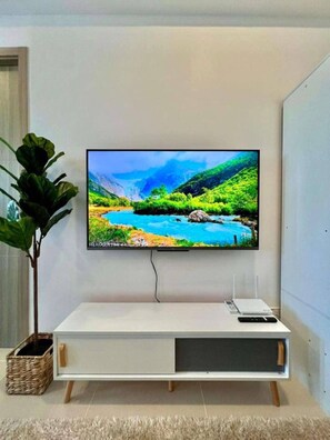 Room amenity - Stylish City Escape in Mandaluyong - Central Condo Living (Mandaluyong)