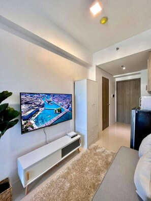 Room amenity - Stylish City Escape in Mandaluyong - Central Condo Living (Mandaluyong)