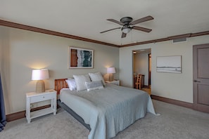 2 habitaciones, escritorio, tabla de planchar con plancha y wifi gratis 