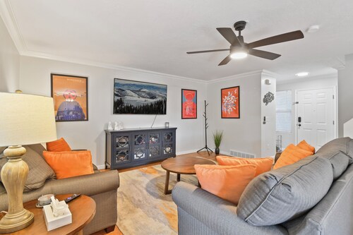 Cozy Heber getaway, pet ok, sleeps 9, BBQ, firepit