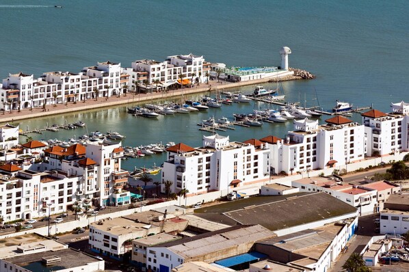 Apartment, 1 Bedroom, Smoking, Patio | Marina